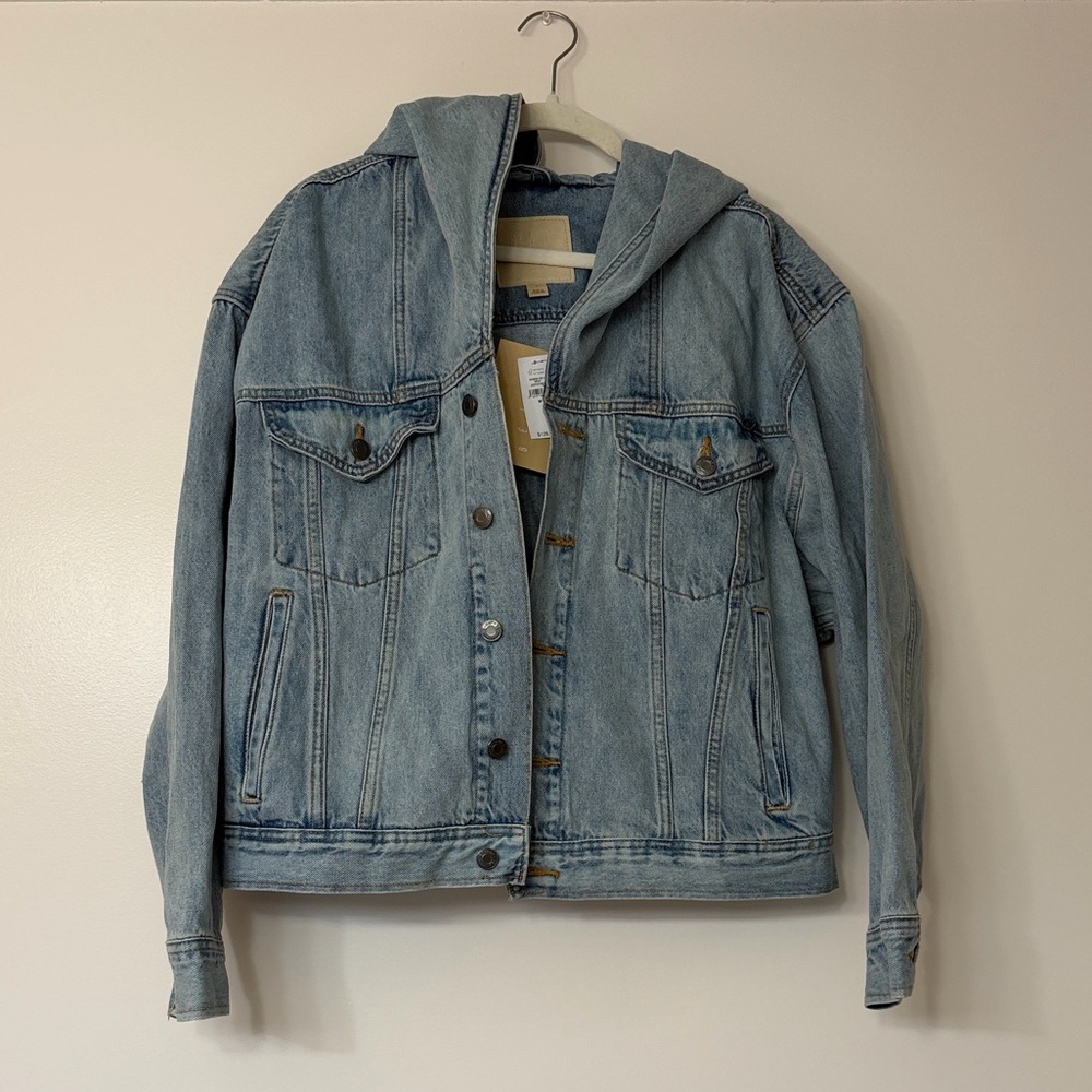 NWT. GAP x Beis Jean Jacket with Hood
